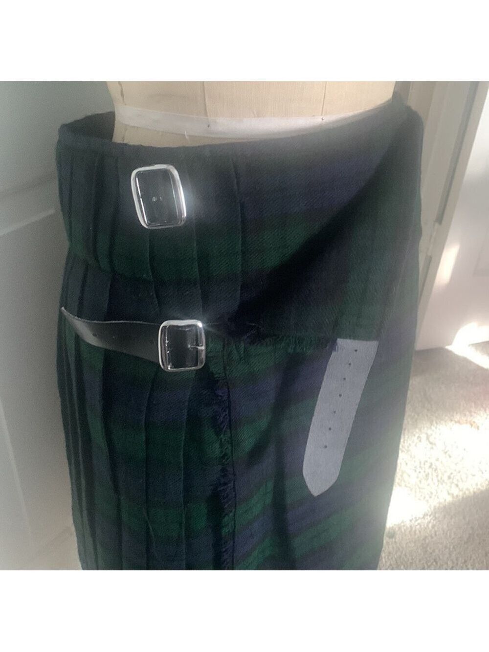 TRADITIONAL Scottish Kilt - Picture 3 of 8